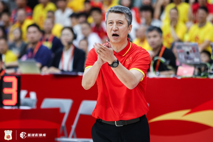 郭士强:两连胜很开心 队员在场上执行我们的要求执行得非常好
